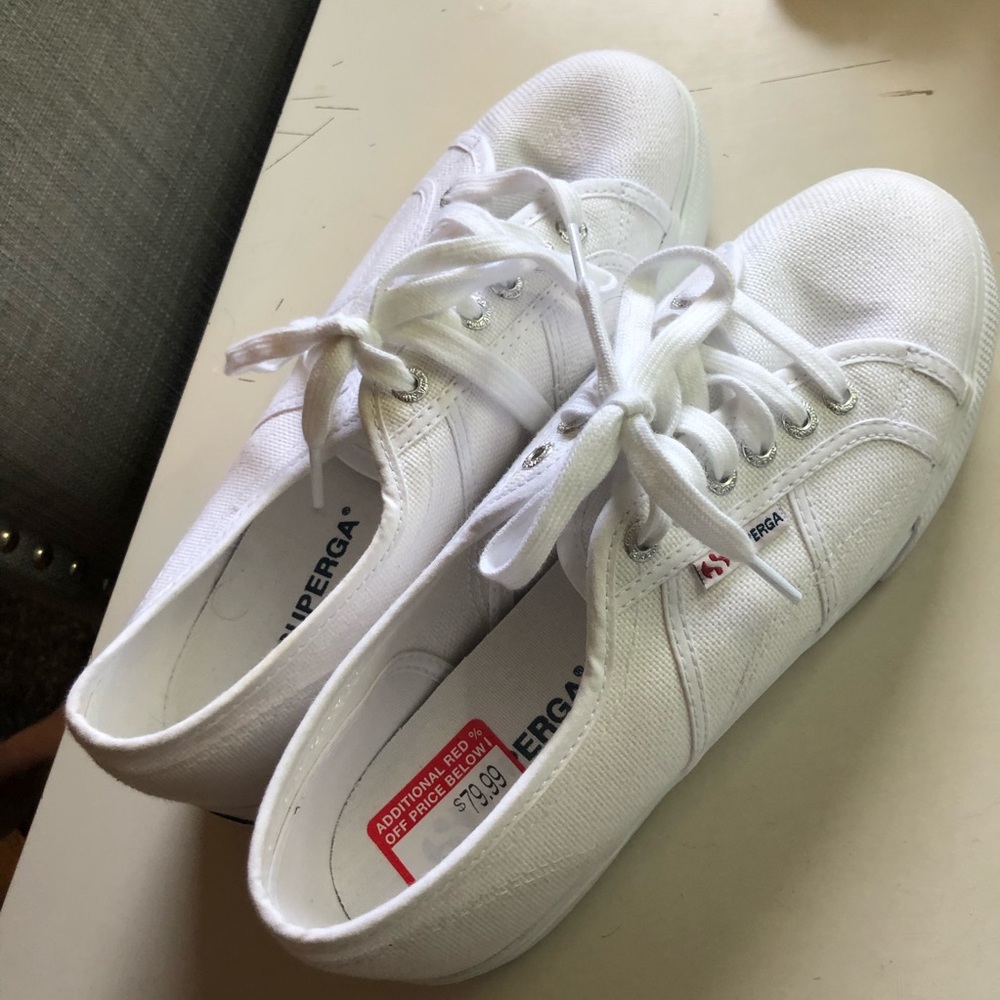 NEVER WORN size 10 platform white Superga